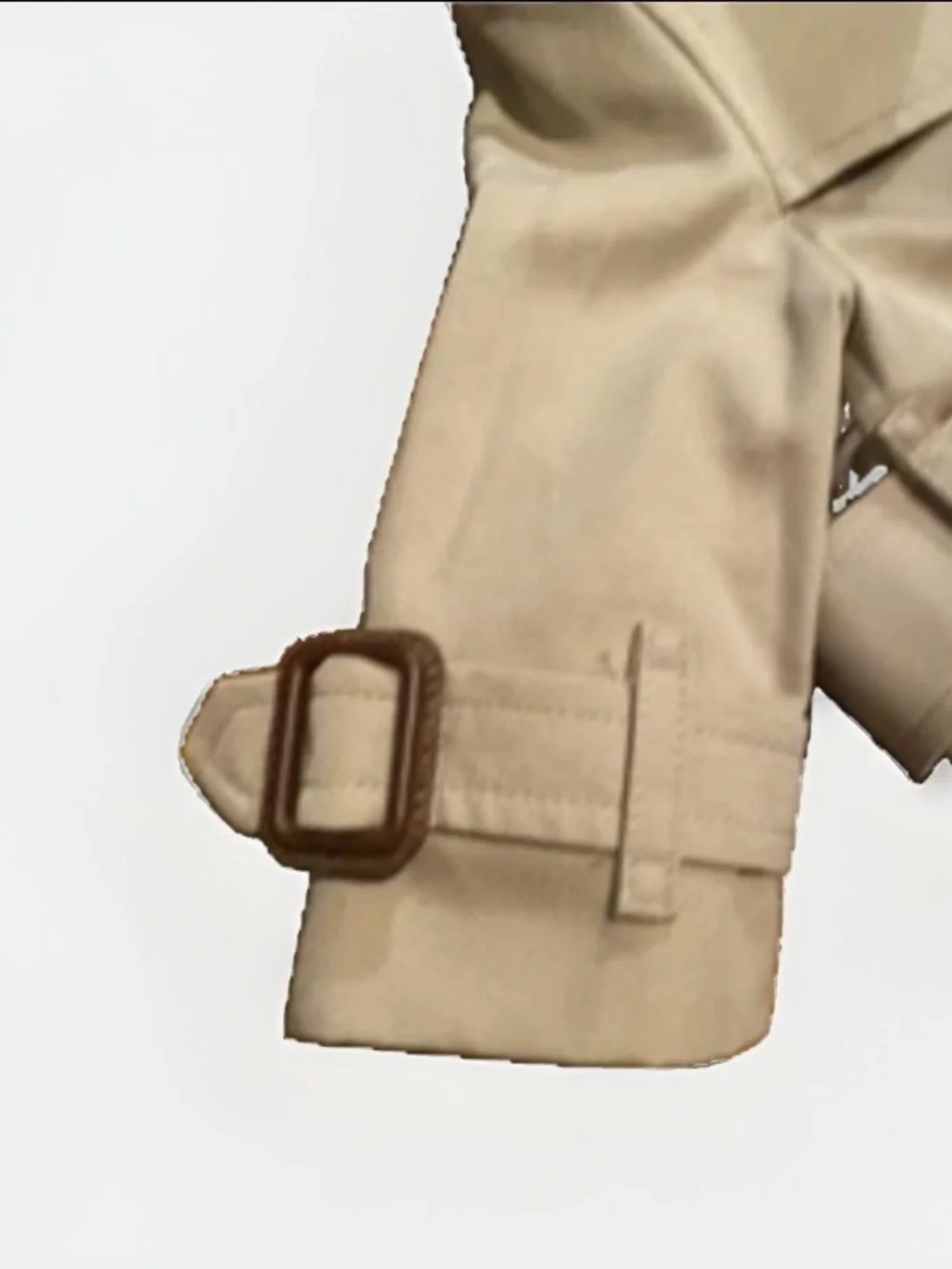 Burberry Kids Beige Double-Breasted Trench with Belt - Size 6M Pre Loved 💕